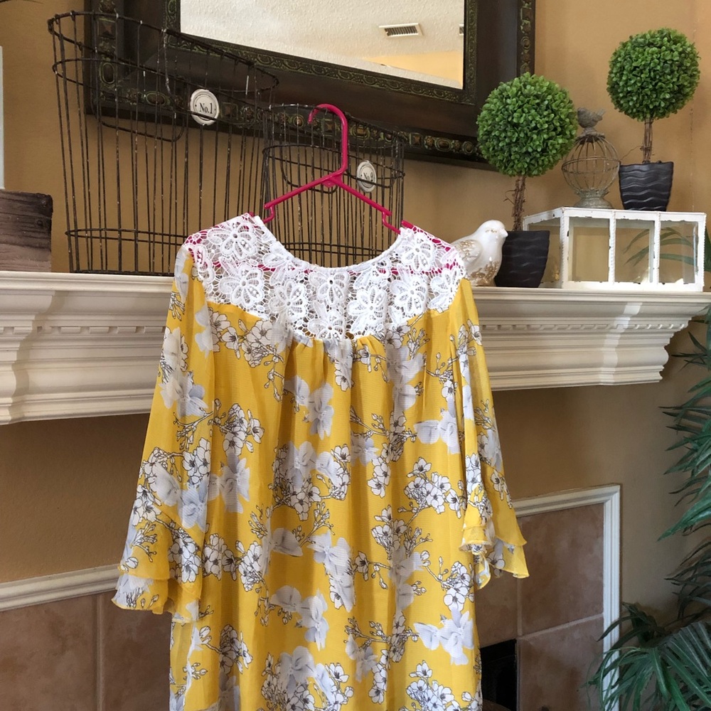 Like new women’s blouse